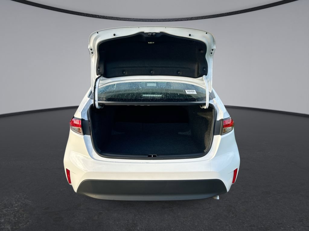 Used 2026 Toyota Corolla LE FWD image 29