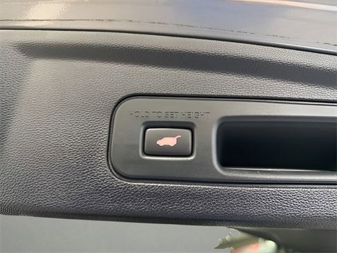 Used 2023 Acura MDX FWD w/ Technology Package image 39