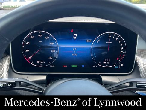 Used 2025 Mercedes-Benz GLC 350e 4MATIC w/ AMG Line image 25