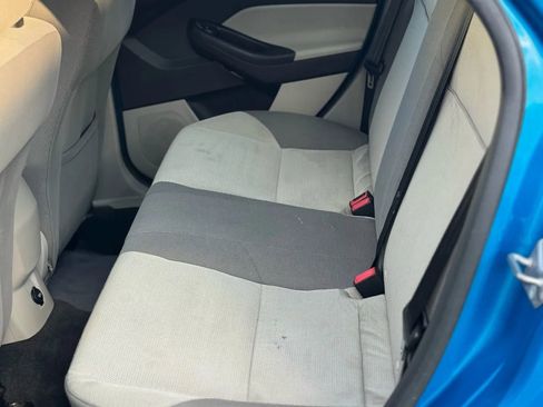 Used 2014 Ford Focus SE w/ SE Winter Package image 11