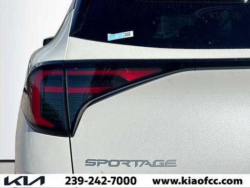 New 2026 Kia Sportage LX FWD image 9