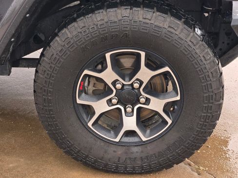 Used 2021 Jeep Wrangler Unlimited Rubicon AWD/4WD image 9