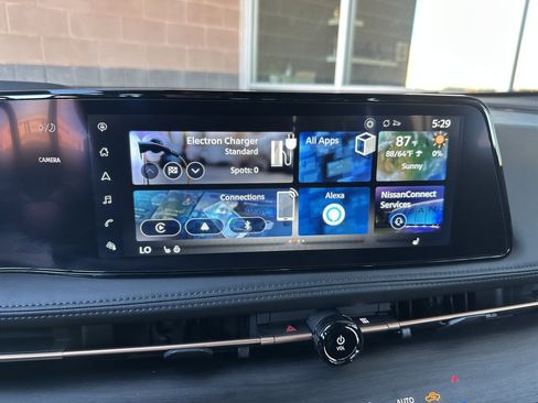 Used 2024 Nissan Ariya FWD image 24