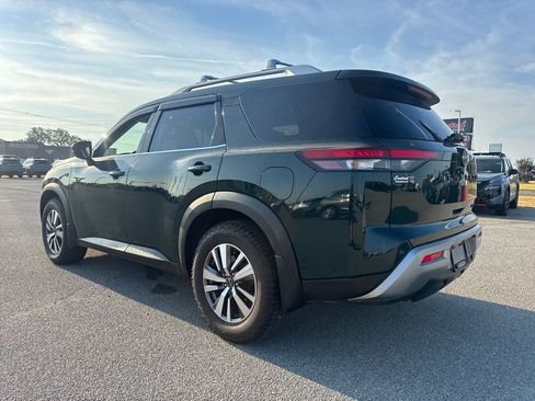 Used 2023 Nissan Pathfinder SL w/ Lighting Package (N92) AWD/4WD image 4