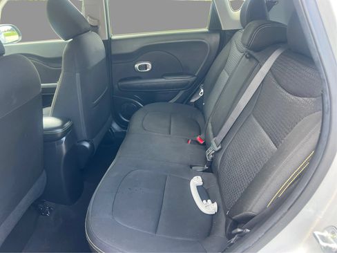 Used 2015 Kia Soul + FWD image 11