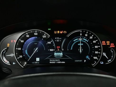 Used 2019 BMW 530e w/ Convenience Package RWD image 12