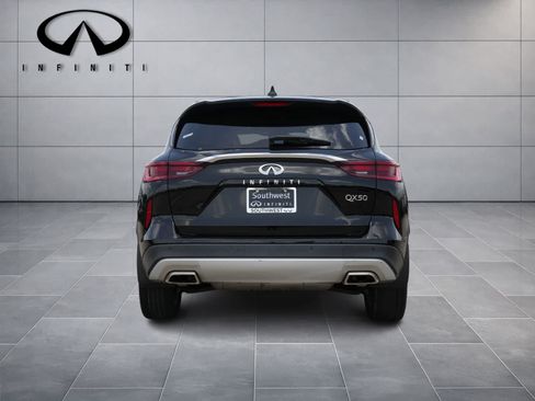 Certified 2023 INFINITI QX50 Pure FWD image 6