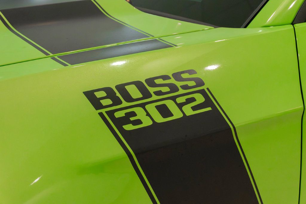 Used 2013 Ford Mustang Boss 302 w/ Boss 302 Accessory Pkg RWD image 3