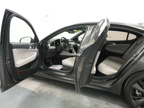 Used 2023 Genesis G70 2.0T w/ Sport Prestige Package AWD/4WD image 27