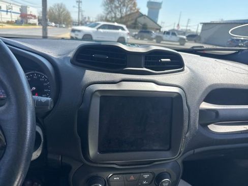 Used 2022 Jeep Renegade Trailhawk w/ Sun/Sound Group image 12