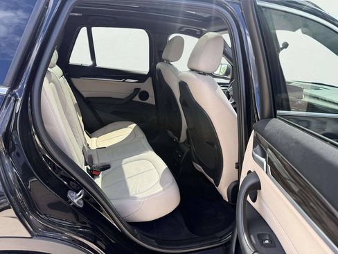 Used 2017 BMW X1 xDrive28i AWD/4WD image 13