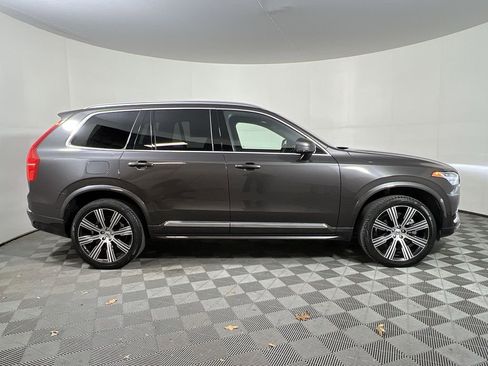 Certified 2024 Volvo XC90 B5 Plus w/ Protection Package Premier image 11