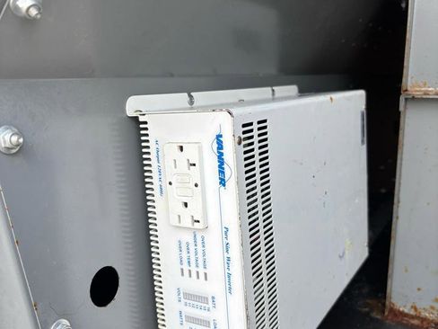 Used 2017 Ford Transit Connect XL image 13