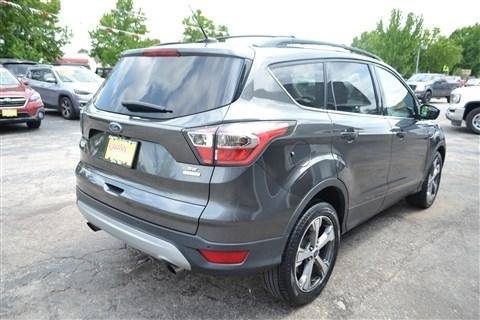 Used 2017 Ford Escape SE w/ SE Leather Comfort Package FWD image 6