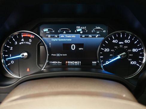 Used 2017 Ford F350 King Ranch w/ King Ranch Ultimate Package AWD/4WD image 27