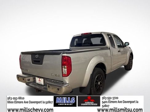 Used 2015 Nissan Frontier SV w/ SV Value Truck Package AWD/4WD image 5