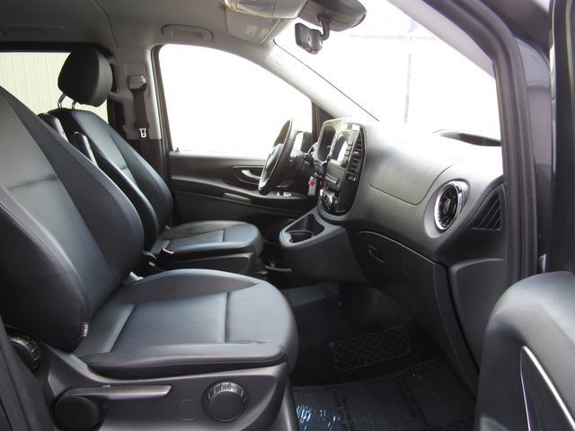 Used 2023 Mercedes-Benz Metris Passenger image 17