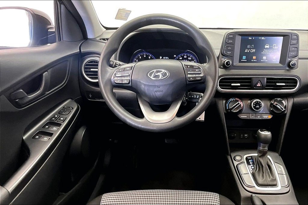 Used 2020 Hyundai Kona SE w/ Cargo Package FWD image 5