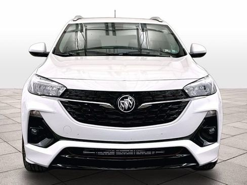 Used 2022 Buick Encore GX Select w/ Sport Touring Package FWD image 3