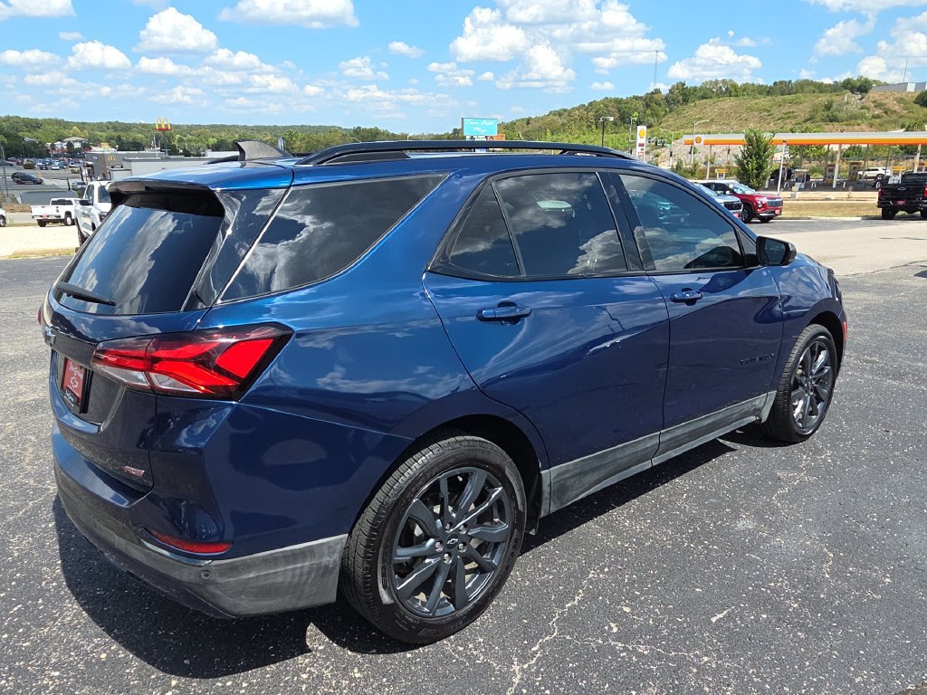 Used 2022 Chevrolet Equinox RS w/ LPO, Floor Liner Package FWD image 8