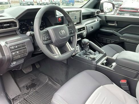 New 2026 Toyota Tacoma TRD Off-Road AWD/4WD image 10