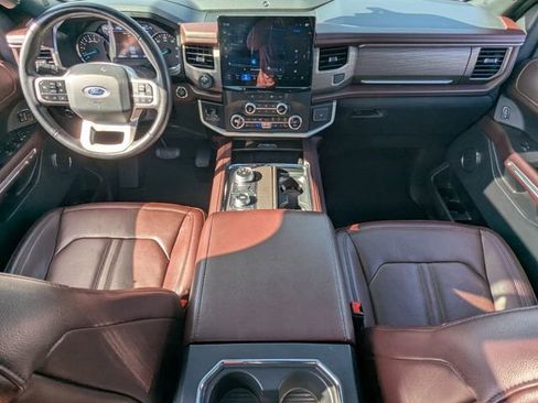 Used 2023 Ford Expedition Max Limited image 11