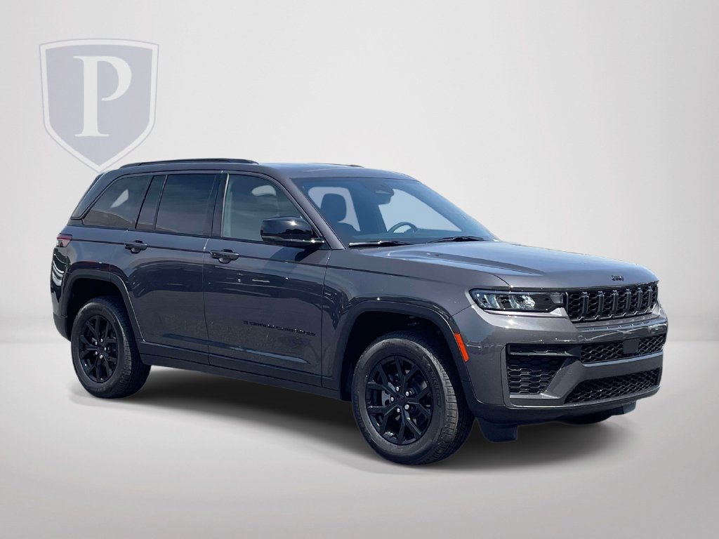 New 2026 Jeep Grand Cherokee Altitude AWD/4WD image 2