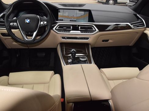 Used 2021 BMW X5 xDrive40i w/ Convenience Package image 16