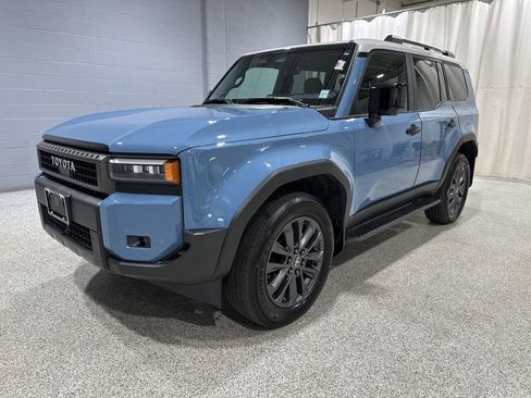 Certified 2025 Toyota Land Cruiser image 5