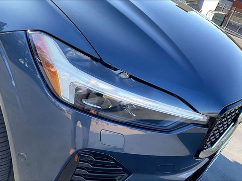 Used 2023 Volvo XC60 B5 Ultimate image 31