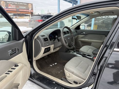 Used 2012 Ford Fusion SE image 9