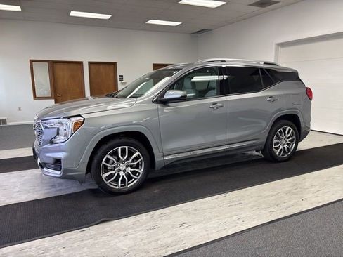 Certified 2024 GMC Terrain Denali AWD/4WD image 1
