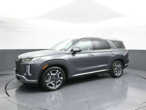 Certified 2025 Hyundai Palisade Limited image 10