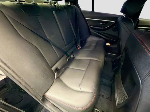 Used 2018 BMW 330e image 13