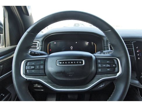Used 2024 Jeep Wagoneer Series II AWD/4WD image 17