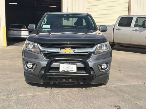 Used 2018 Chevrolet Colorado LT image 2