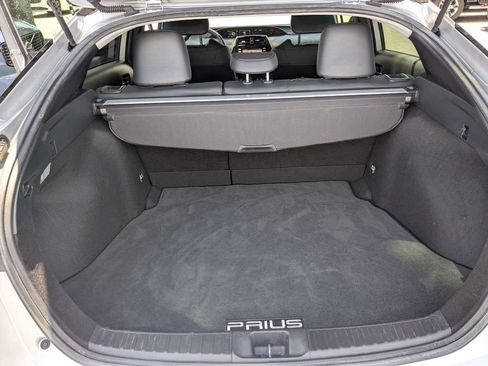 Used 2022 Toyota Prius FWD image 41