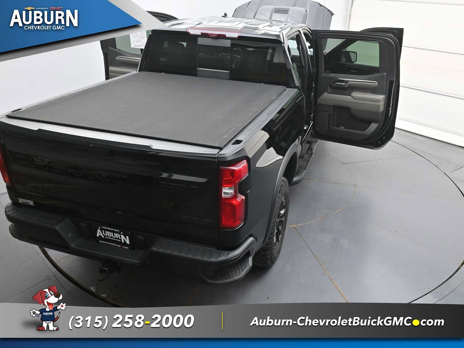 Used 2024 Chevrolet Silverado 1500 ZR2 w/ Technology Package AWD/4WD image 41