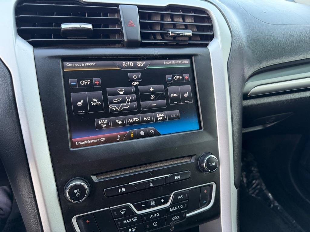 Used 2016 Ford Fusion SE FWD image 30