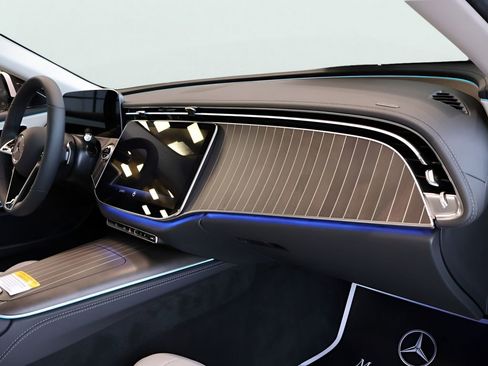 New 2026 Mercedes-Benz E 450 4MATIC All-Terrain Wagon image 11