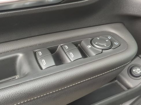 Used 2023 GMC Terrain SLE w/ Driver Convenience Package FWD image 22