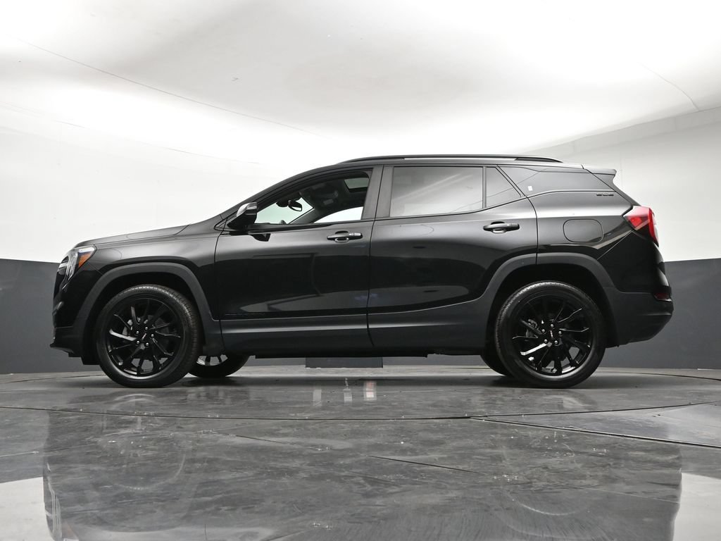 Certified 2023 GMC Terrain SLE w/ Driver Convenience Package AWD/4WD image 25