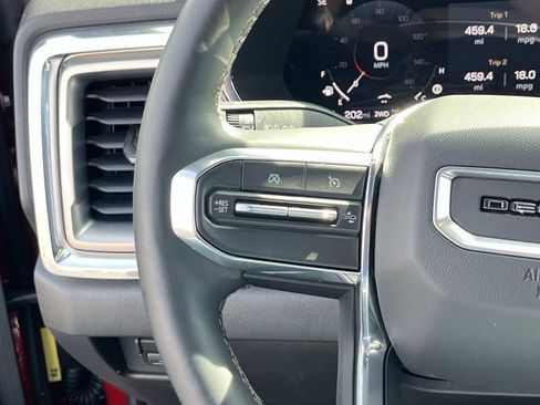 Used 2025 GMC Canyon Denali image 31