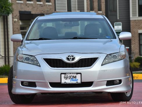Used 2008 Toyota Camry SE FWD image 3