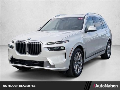 Certified 2025 BMW X7 xDrive40i AWD/4WD image 1