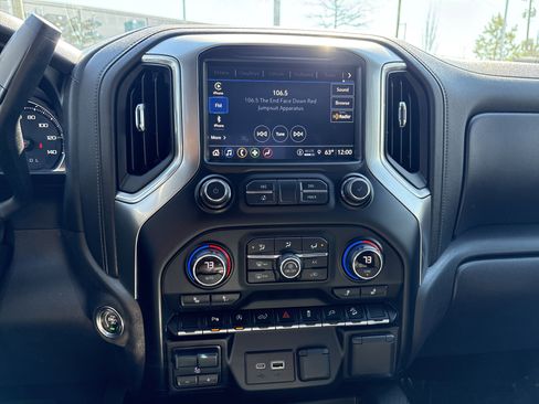 Used 2021 Chevrolet Silverado 1500 LT Trail Boss w/ Convenience Package II image 27