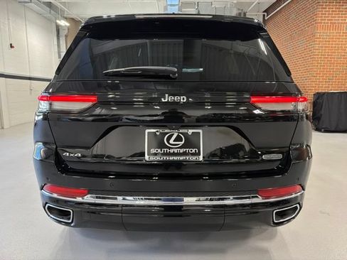 Used 2024 Jeep Grand Cherokee Overland w/ Trailer Tow Package AWD/4WD image 6