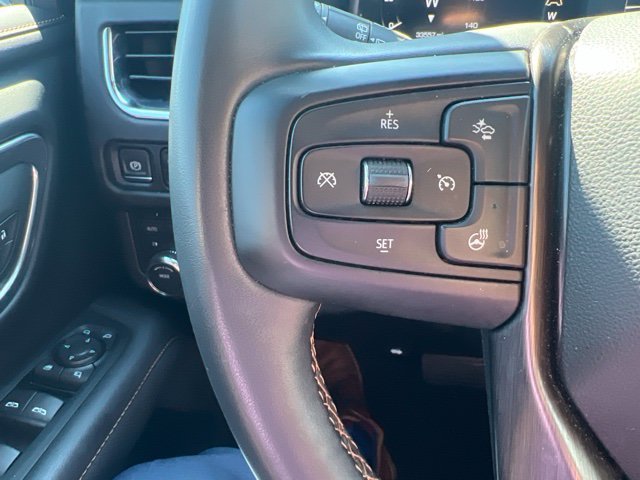Used 2023 GMC Yukon AT4 AWD/4WD image 14