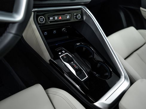 New 2025 Audi Q5 Premium Plus image 9