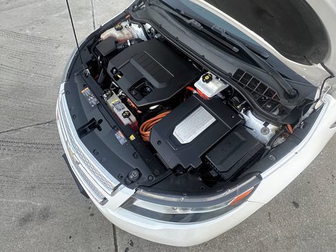 Used 2012 Chevrolet Volt Premium w/ Premium Trim Package image 33